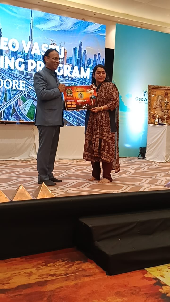 Best Student of Vastu Ved award