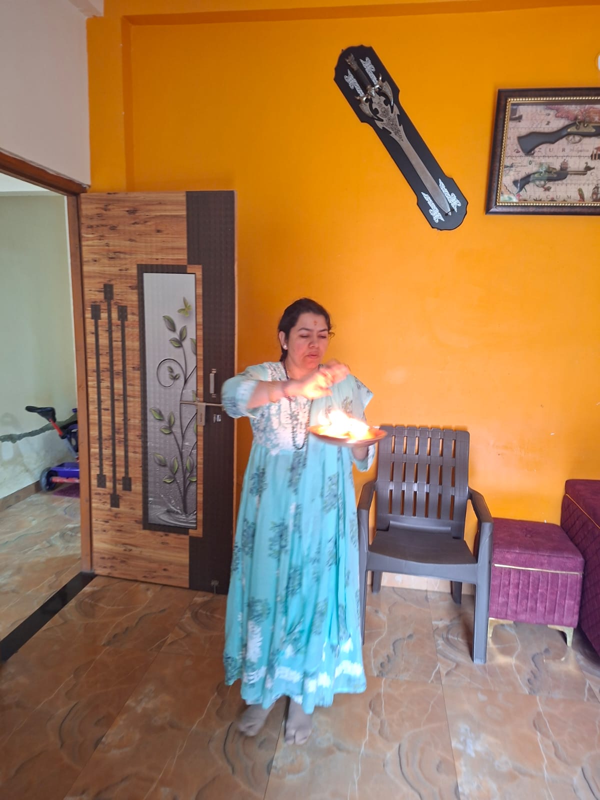Aura cleaning session by Laxmi Pareek